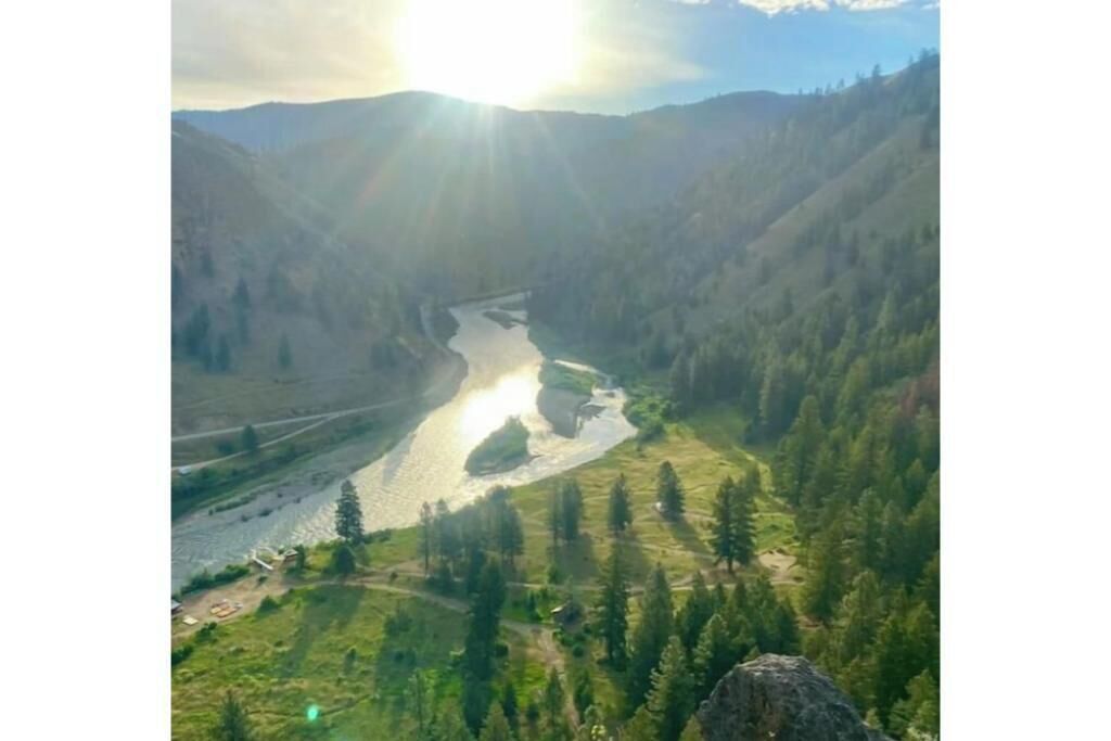 منظر من الجو على ارتفاع عالٍ