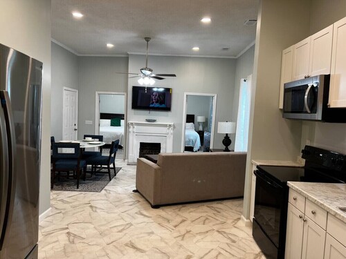 Luxury Magnolia Place