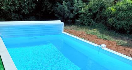 T3 family house, garden and pool near Toulouse