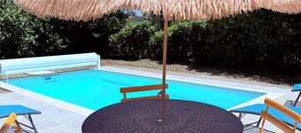 T3 family house, heated pool, large enclosed garden