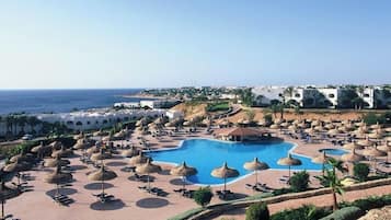 Piscine extérieure, piscine chauffée