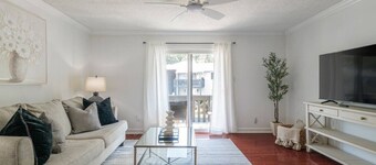 Spacious Retreat Minutes from Samford