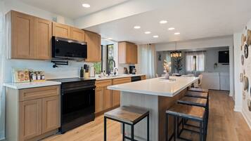 Microwave, oven, stovetop, dishwasher