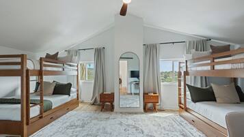 5 Schlafzimmer, Bügeleisen/Bügelbrett, WLAN, Bettwäsche