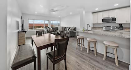 Modern 3-bed, 2-bath suite with a beautiful view of Topaz Lake.