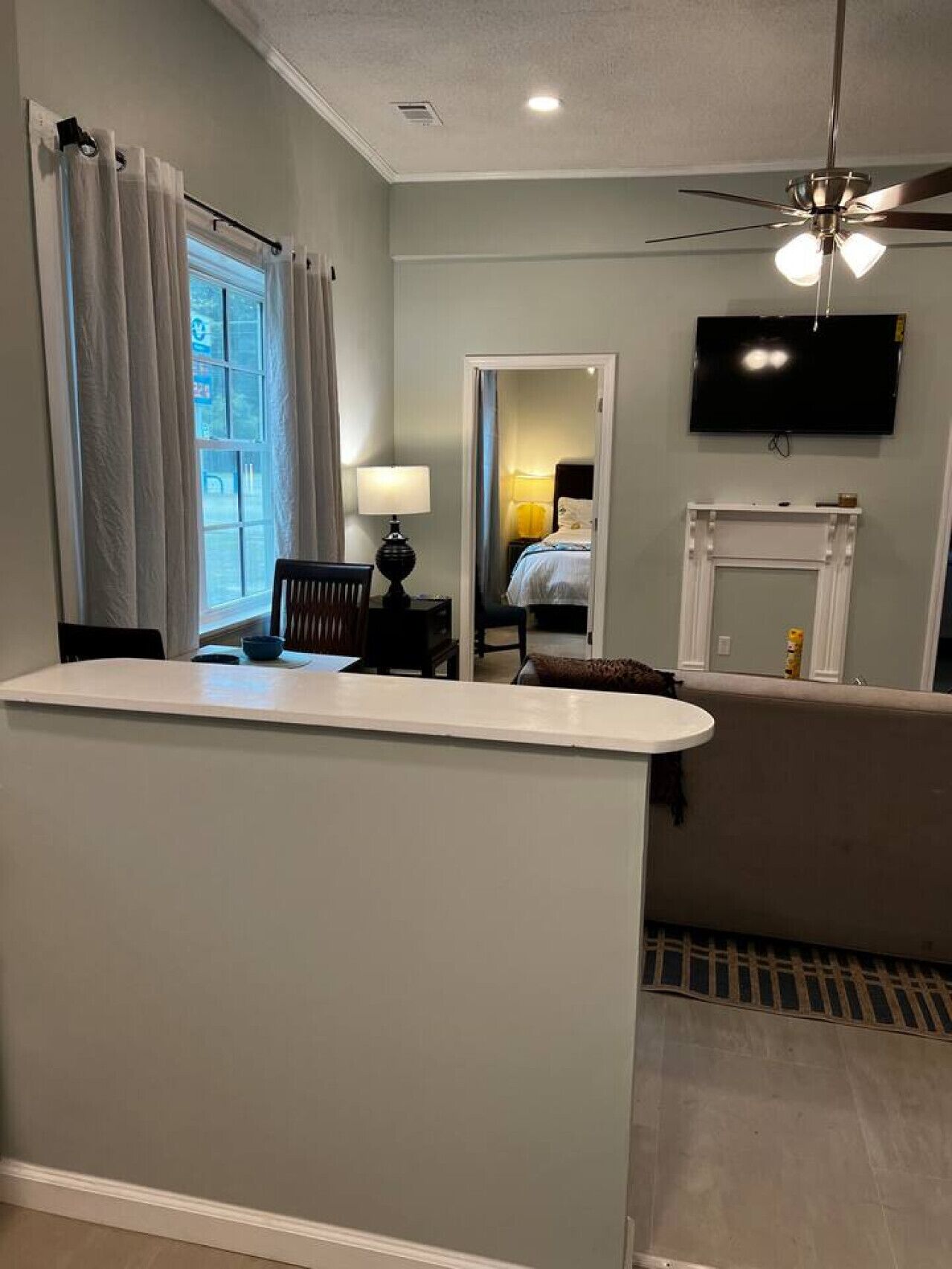 2 bedrooms, desk, iron/ironing board, WiFi