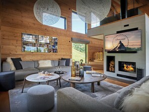 Fernseher, Kamin, DVD-Player, Stereoanlage