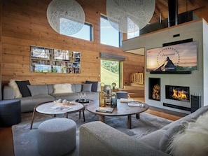Fernseher, Kamin, DVD-Player, Stereoanlage