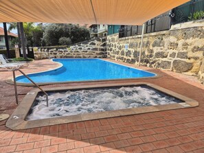 Pool - Sea49 Studio Apartment in Mandurah Family Holiday Resort (Mandurah)