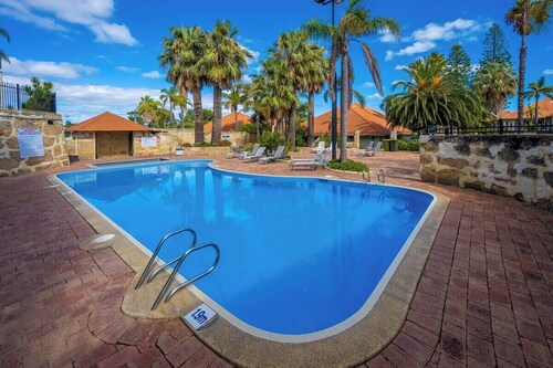 Sea49 Studio Apartment in Mandurah Family Holiday Resort