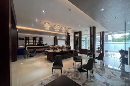 Interior. Dreamweavers Hotel by RedDoorz