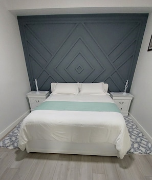 1 chambre, bureau, fer et planche à repasser, Wi-Fi gratuit