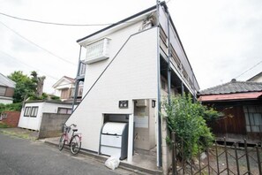 Unclassified image, 3 of 4, button - Palo Nagasaki (Tokyo)