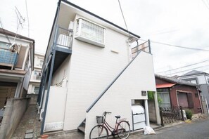 Unclassified image, 2 of 4, button - Palo Nagasaki (Tokyo)
