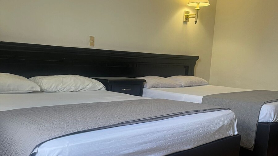 HOTEL PLAZA CALIFORNIA