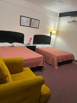 Basic Room | Ruang kerja komputer riba, Wi-fi percuma 