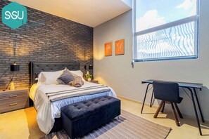 3 室のベッドルーム、アイロン / アイロン台、WiFi、ベッドシーツ