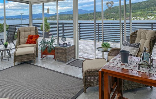 Superbe maison à Skåla avec WiFi