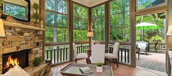 Escape to Nature in Style with Resort-Style Relaxation