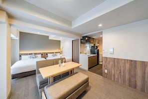 Quarto luxo, para não fumantes (Family) | Cortinas blackout, Wi-Fi de cortesia, roupa de cama