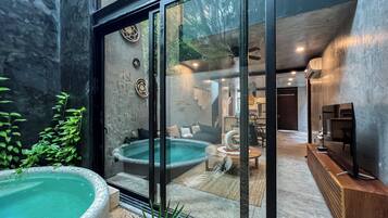 2 bedrooms, desk, free WiFi, bed sheets