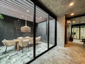 تناول الطعام