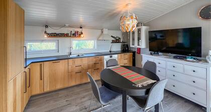 4 bedroom lovely home in Lindesnes