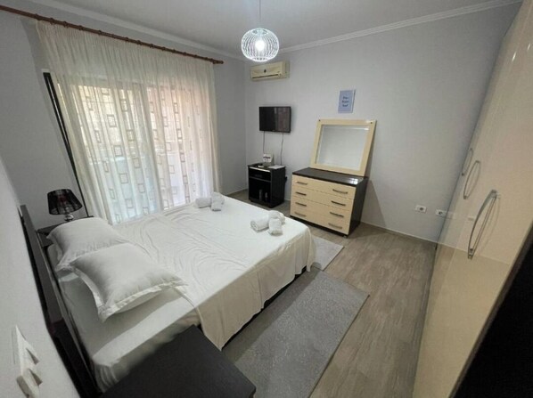 1 bedroom, iron/ironing board, WiFi, bed sheets