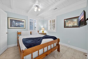 3 bedrooms, free WiFi, bed sheets