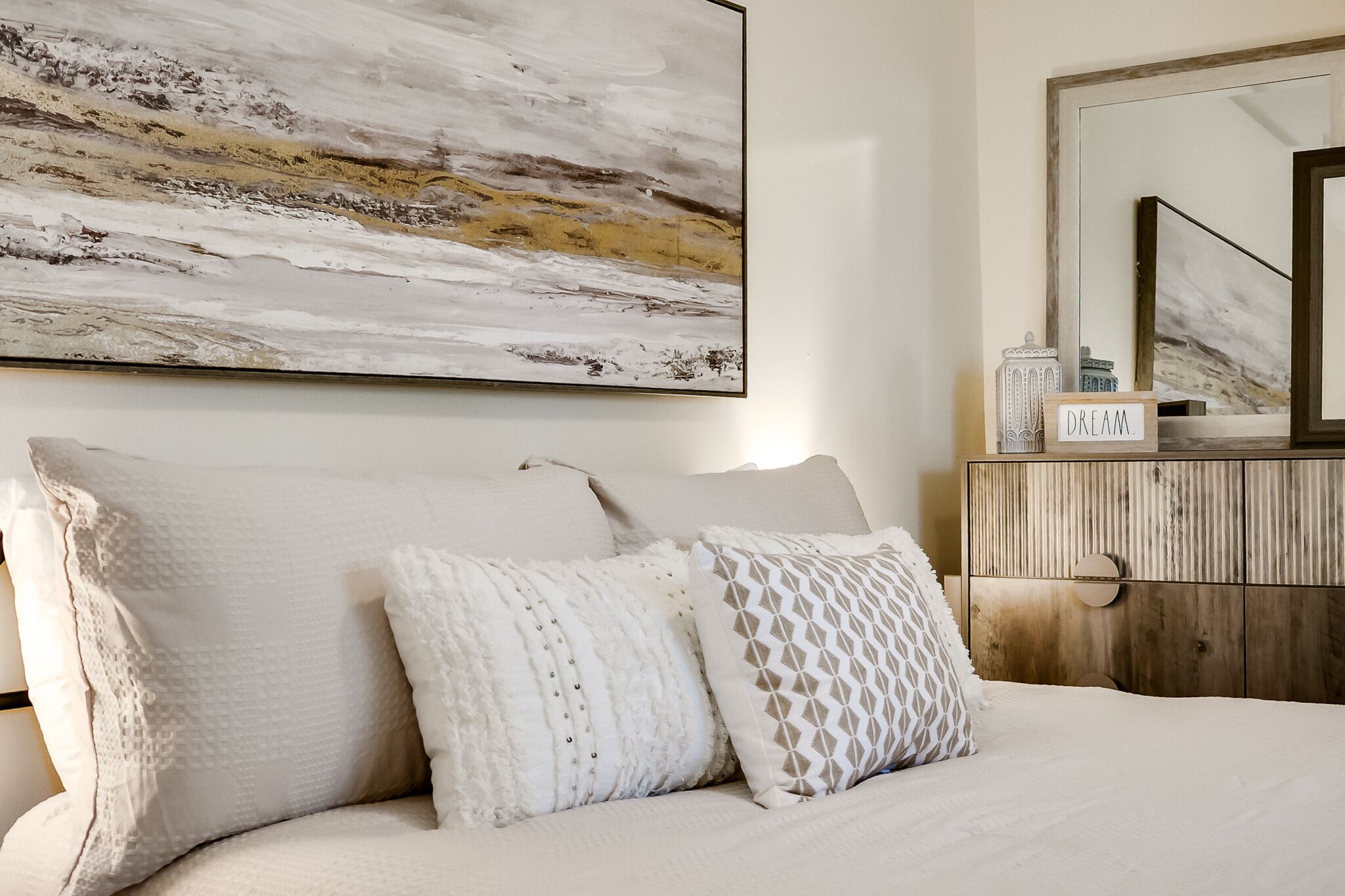 3 dormitorios, tabla de planchar con plancha, wifi gratis y ropa de cama