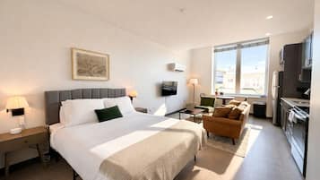 Bügeleisen/Bügelbrett, WLAN, Bettwäsche