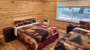 1 bedroom, iron/ironing board, bed sheets - La Porte Union Hotel Cabin A (La Porte)