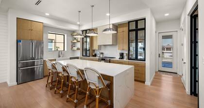 6 bed / 6 bath Luxury New Construction, Steps from the Beach!