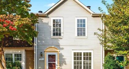 3-bedroom townhome in delightful Germantown with AC without basement