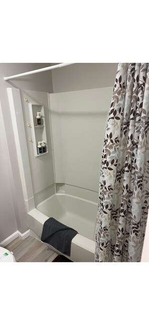 Hårtørrer, håndklæder, Sæbe, Shampoo