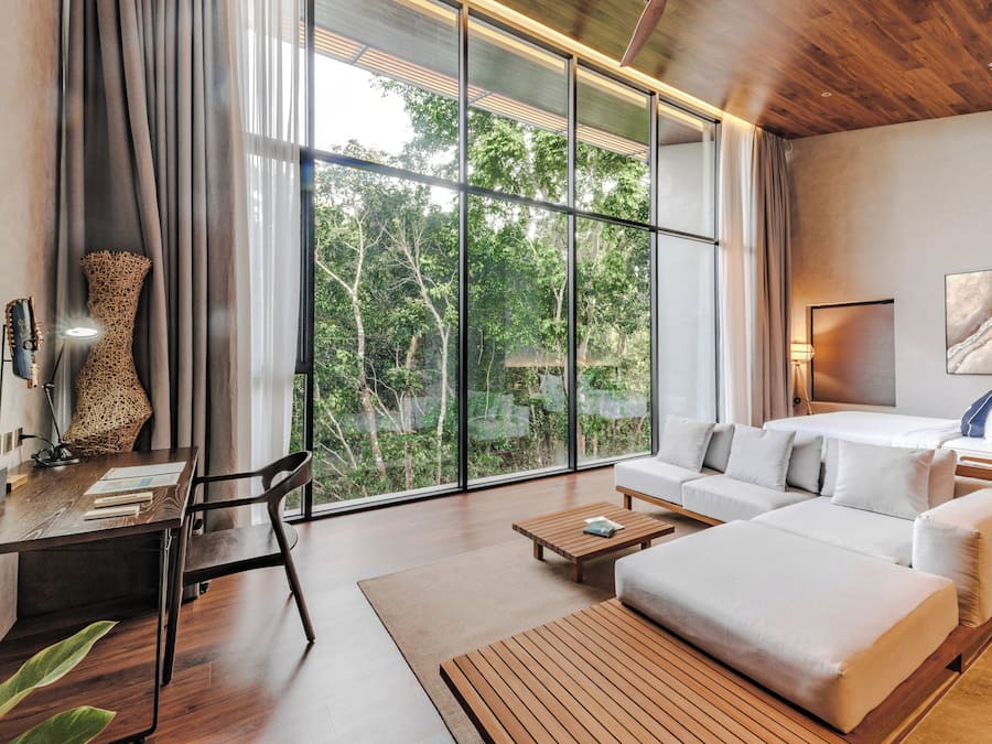 Executive Studio | Desk, laptop workspace, free WiFi, bed sheets