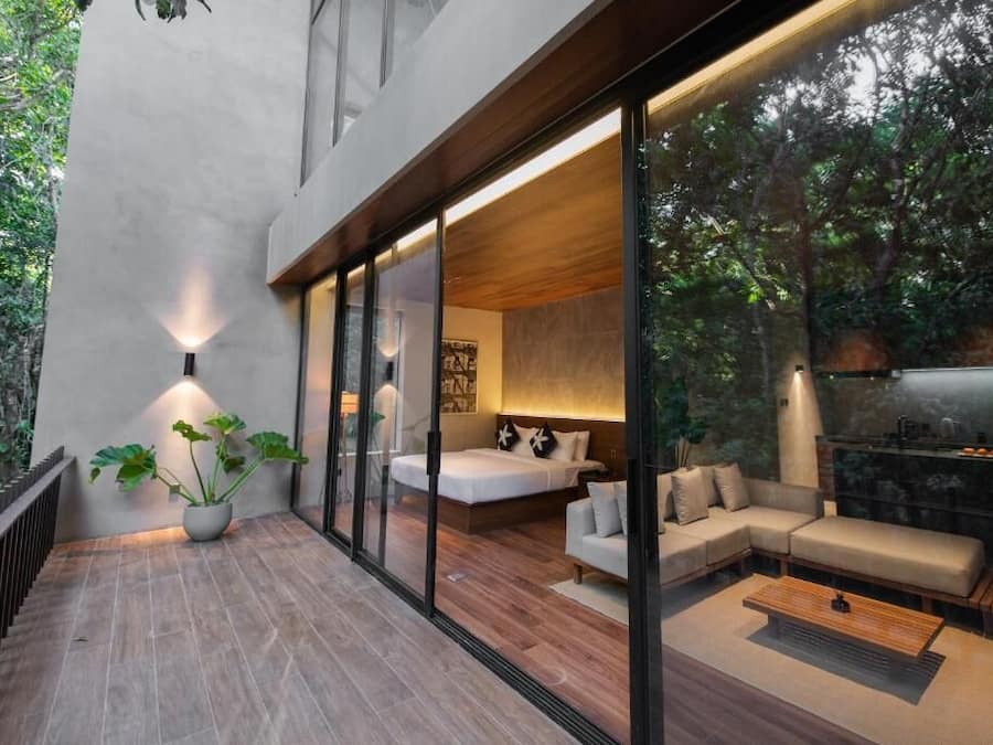 Premier Studio with Balcony | Balcón