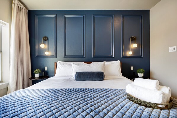 2 bedrooms, desk, iron/ironing board, free WiFi