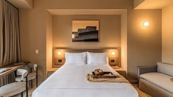 Premium bedding, down duvets, in-room safe, iron/ironing board