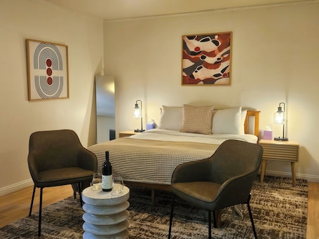 1 bedroom. Studio Cottage in the heart of California wine country