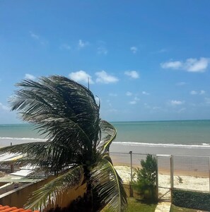 Espreguiçadeiras, toalhas de praia