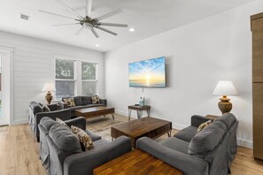 TV - Cobian Cove with LSV, Arcade, and Billiards (Miramar Beach)