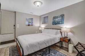 2 bedrooms, iron/ironing board, free WiFi, bed sheets