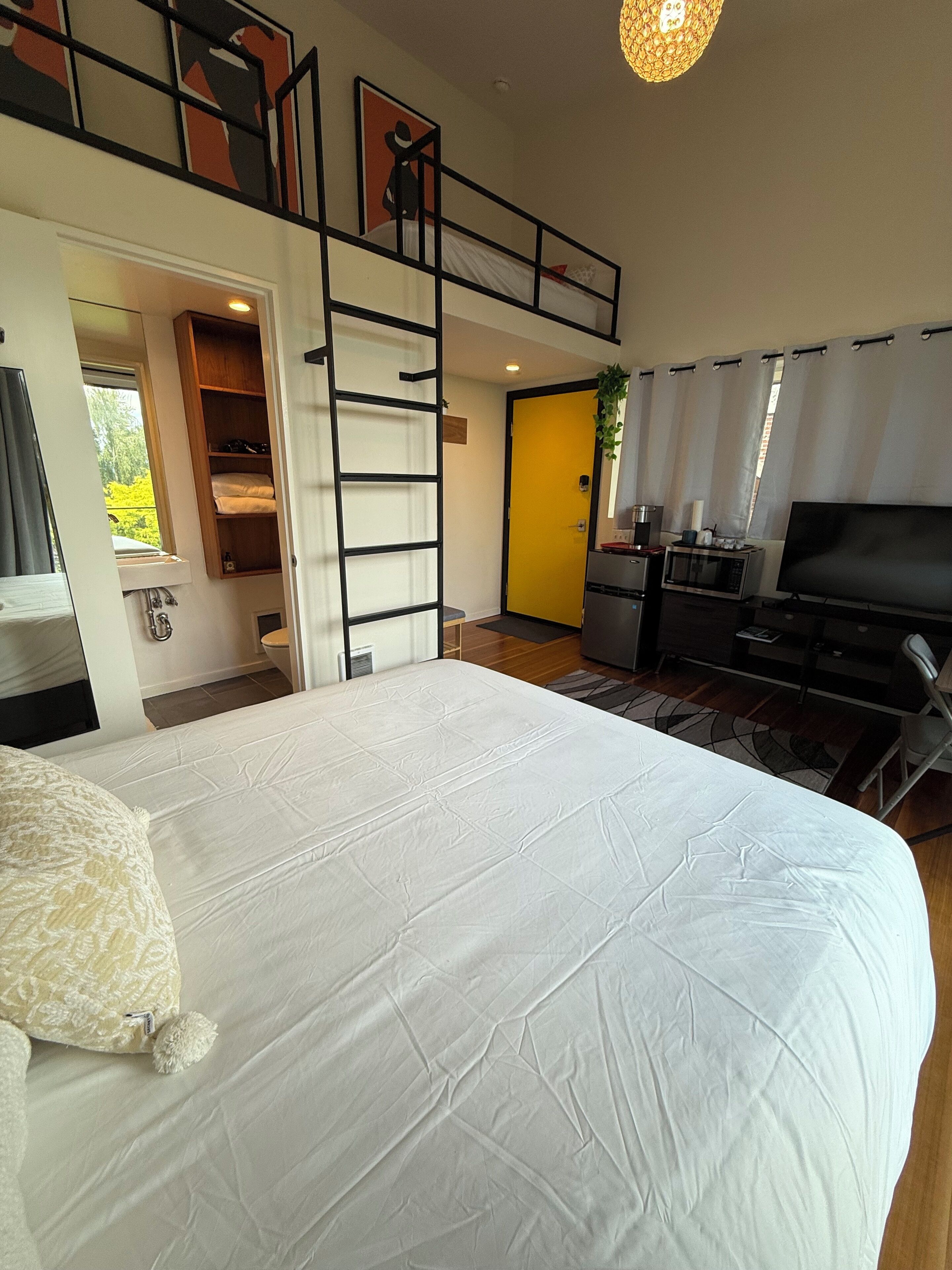 Ferros/tábuas de passar roupa, Wi-Fi, roupa de cama