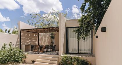 Incredible new house with a pool: Casa Nyx