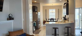 StarLuxe-StayAndPlay