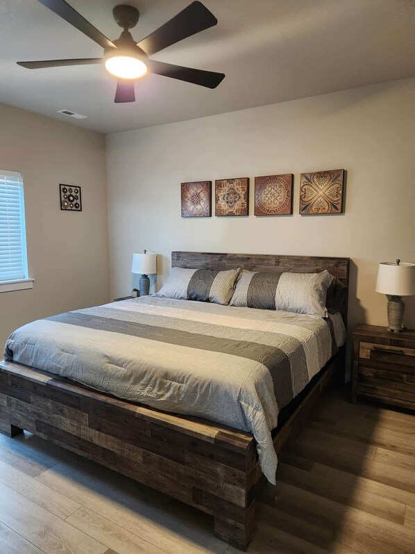 3 Schlafzimmer, Bügeleisen/Bügelbrett, Reisekinderbett, kostenloses WLAN