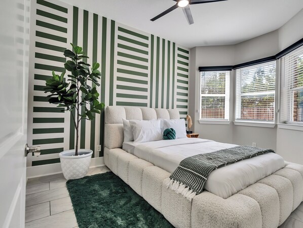 3 bedrooms, desk, iron/ironing board, free WiFi