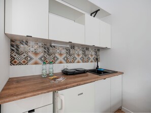 Fridge, stovetop, toaster