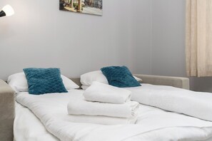 1 chambre, fer et planche à repasser, Wi-Fi, draps fournis